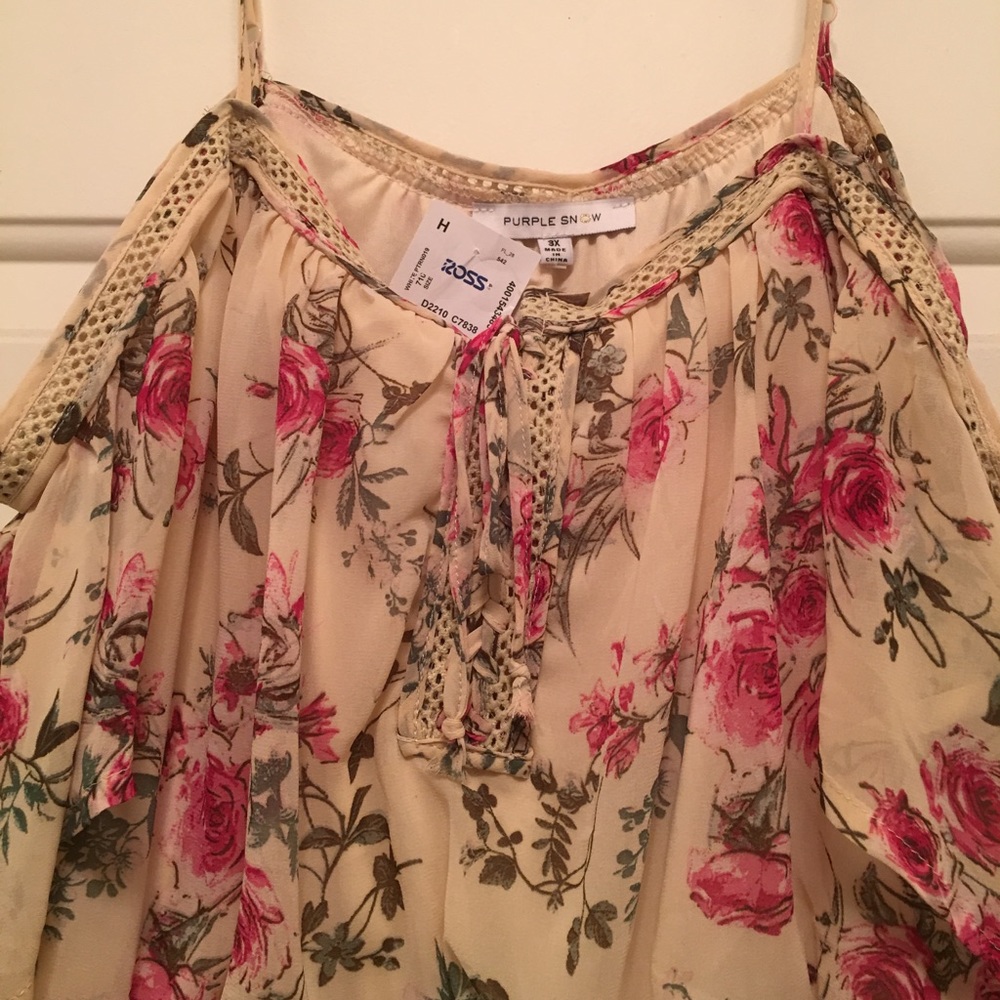 3/$20 Bundle Item Off the shoulder flower dress
